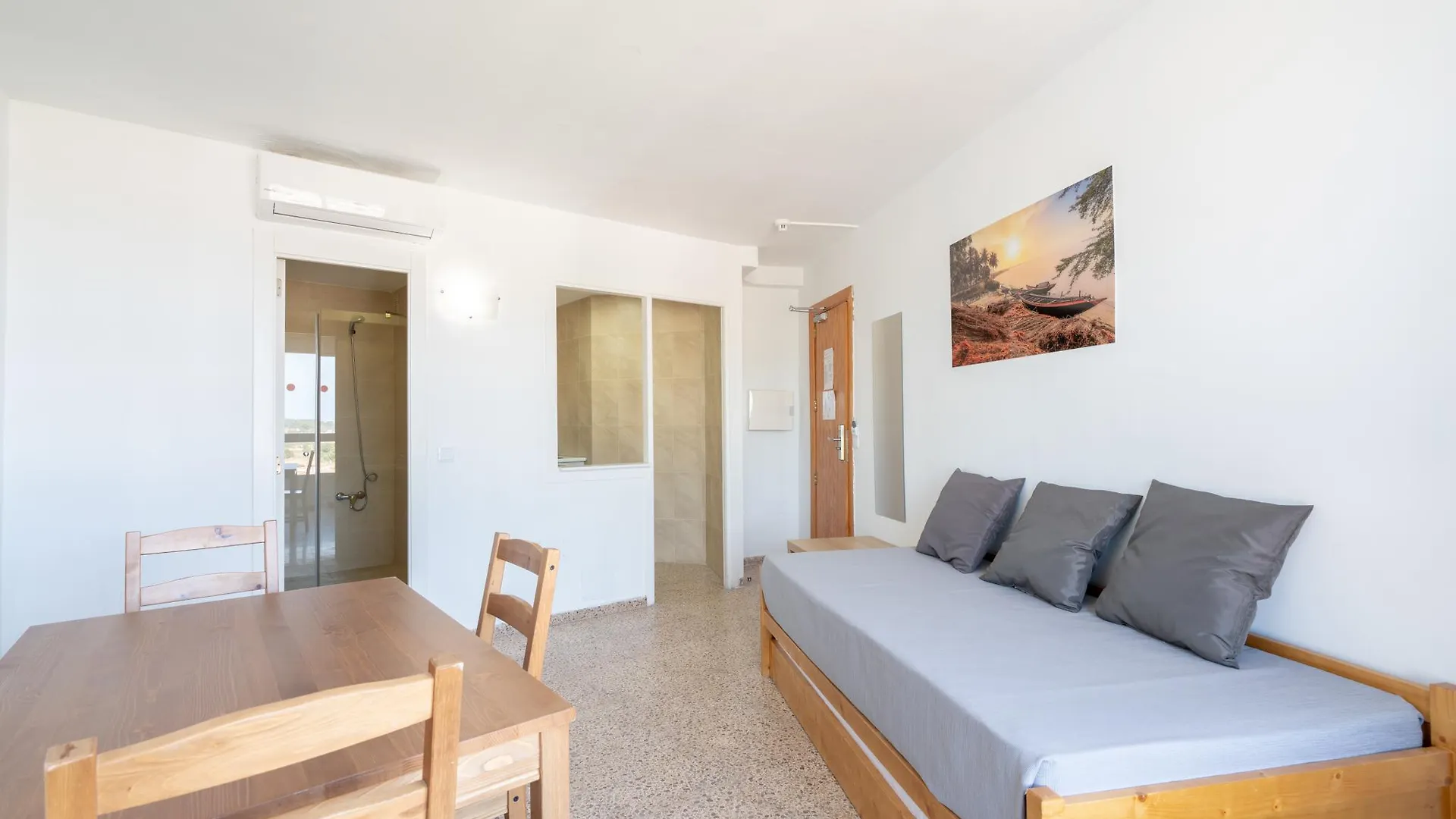 Magalluf Playa Apartments - Adults Only